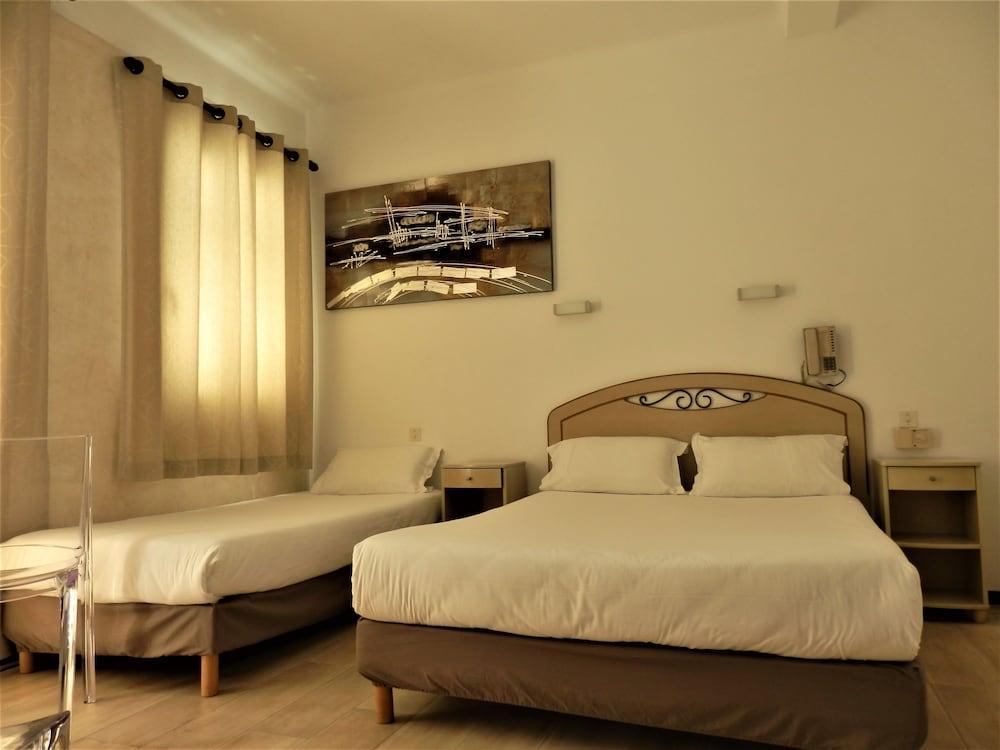 Hotel Marengo Αζάτσιο Εξωτερικό φωτογραφία